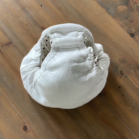 🌷5/$20🌷 Kushies Training Pants size Small - Picture 5 of 8